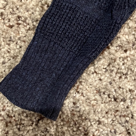 Cat & Jack Boys Navy Crewneck Sweater – Size Small (6/7) - Picture 8 of 9